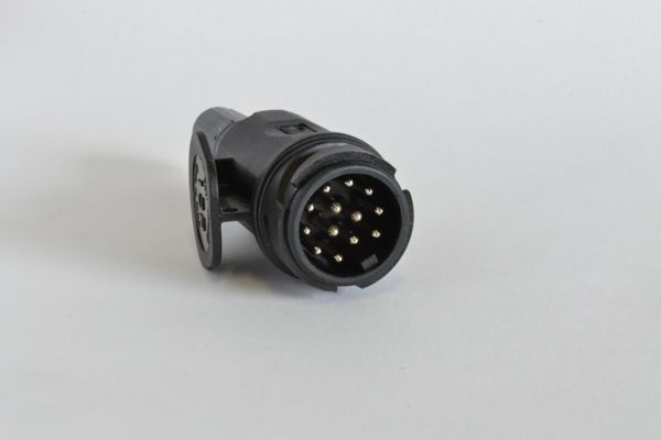 Polen van een 13 polige aanhanger stekker